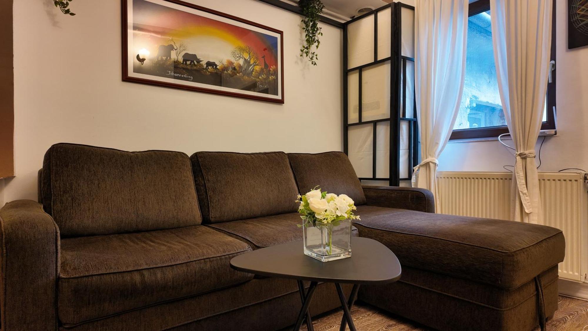 Intimo Oldtown Romantic Apartment Braşov Exterior foto